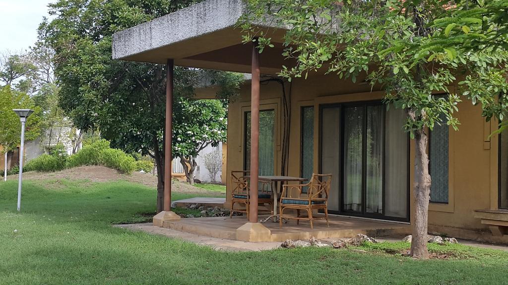The Meadows Resort And Spa Aurangabad  Ngoại thất bức ảnh
