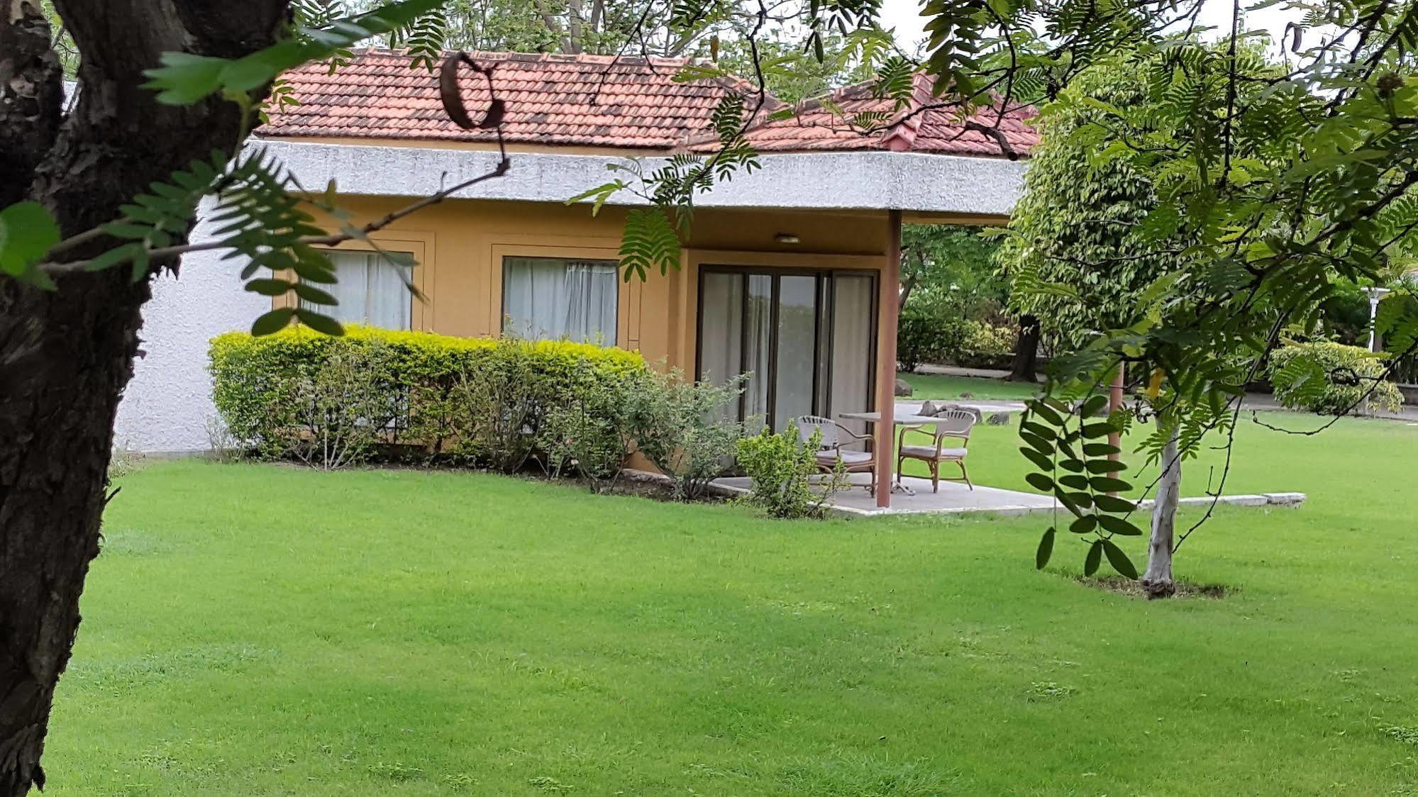 The Meadows Resort And Spa Aurangabad  Ngoại thất bức ảnh